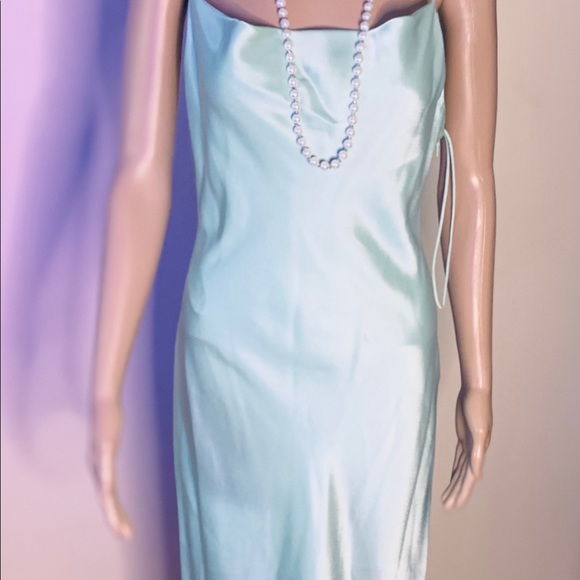 Alice + Olivia Harmony Dress - Picture 3 of 9